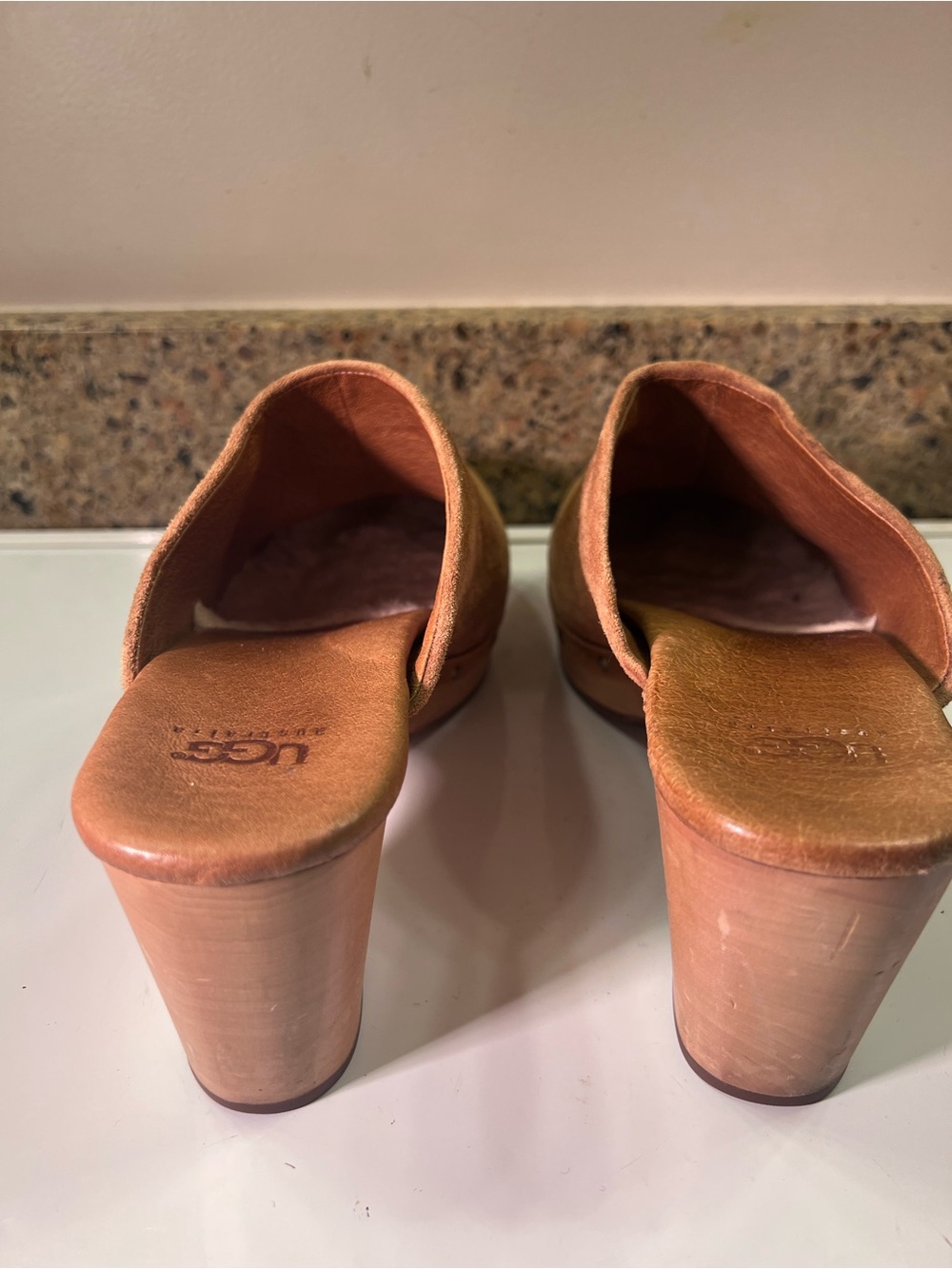 UGG Women's Size 8 Abbie Suede Clog Mules w/ 3” Heels in Chestnut - Picture 8 of 12